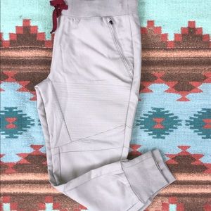 Figs cement moto jogger scrubs